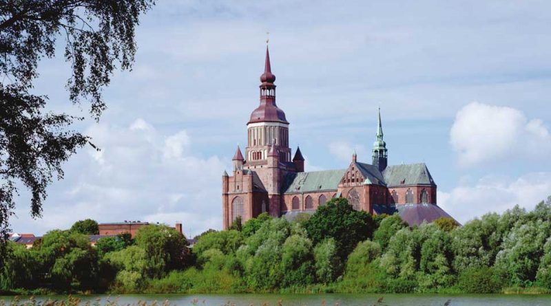 Hansestadt Stralsund feiert das Reformationsjubiläum- Blick auf St.-Marienkriche in Stralsund, Foto: TMV/Neumann